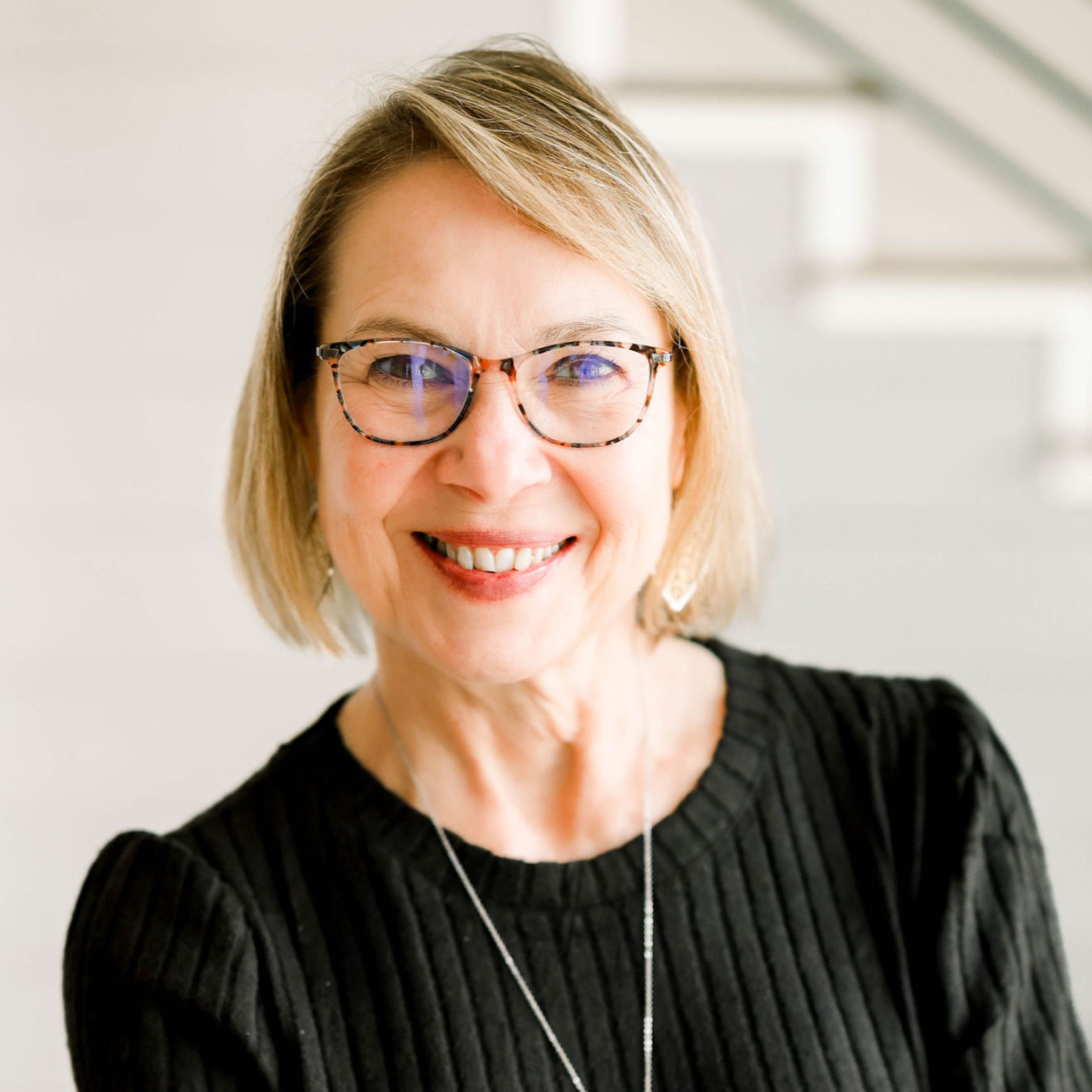 Julie Ross